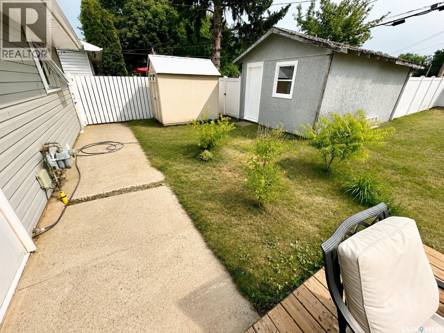 812 3rd Street Se, Weyburn, Saskatchewan  S4H 2E6 - Photo 9 - SK045364