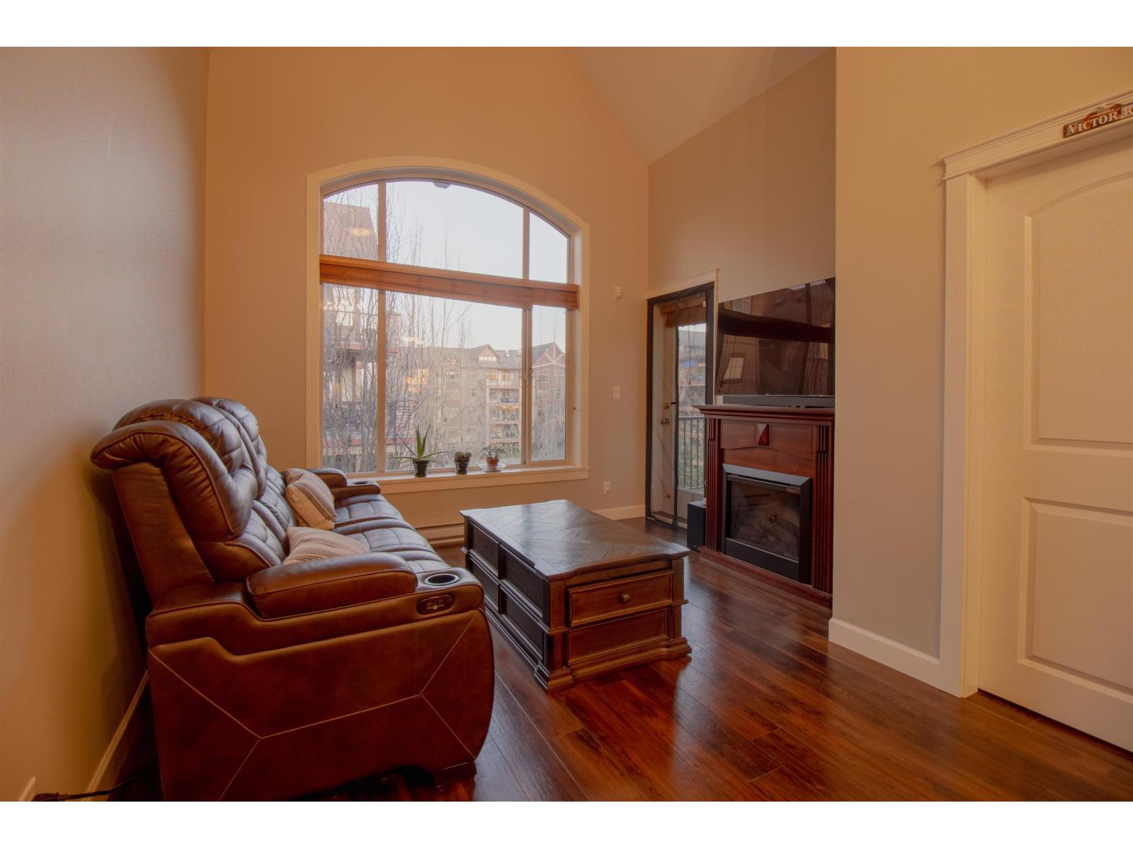 407 8328 207a Street, Langley, British Columbia  V2Y 0K5 - Photo 2 - R3155323