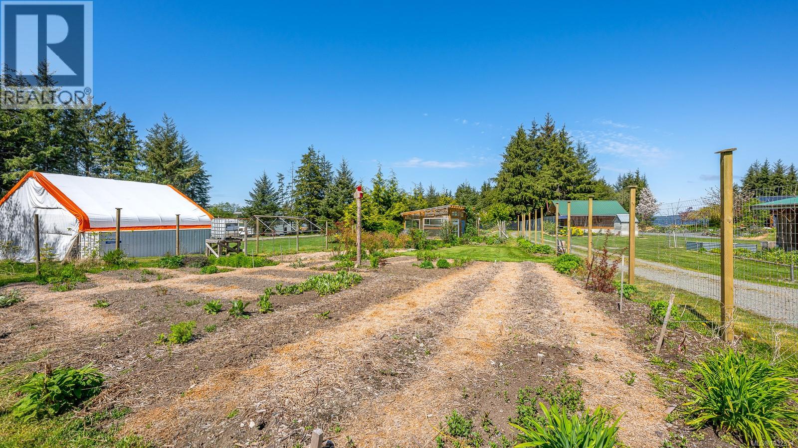 885 Lanqvist Rd, Hyde Creek, British Columbia  V0N 2R0 - Photo 77 - 1032351