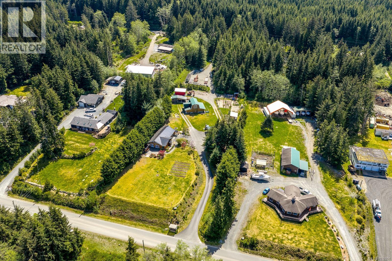 885 Lanqvist Rd, Hyde Creek, British Columbia  V0N 2R0 - Photo 61 - 1032351