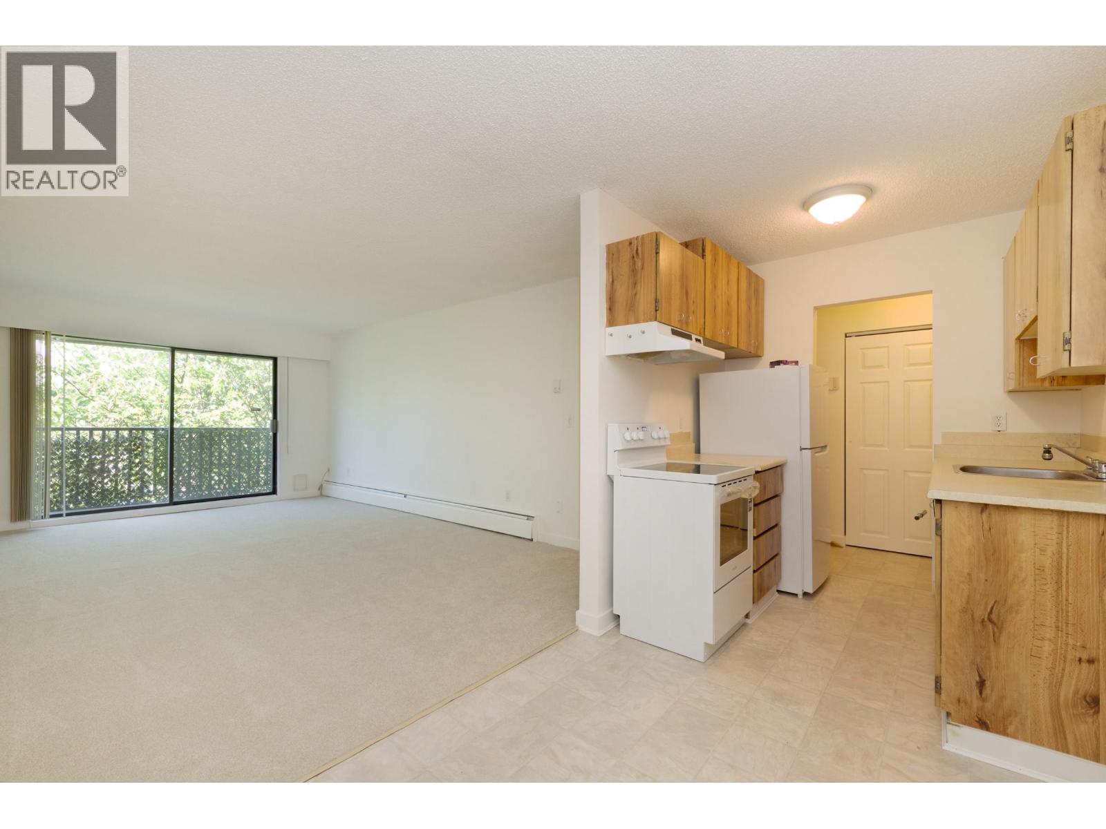 301 535 Blue Mountain Street, Coquitlam, British Columbia  V3J 4R2 - Photo 9 - R3155142