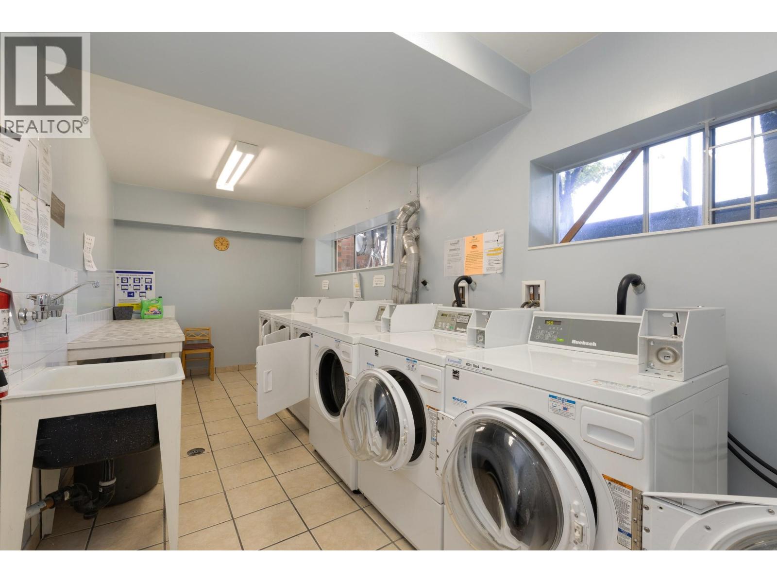 301 535 Blue Mountain Street, Coquitlam, British Columbia  V3J 4R2 - Photo 16 - R3155142