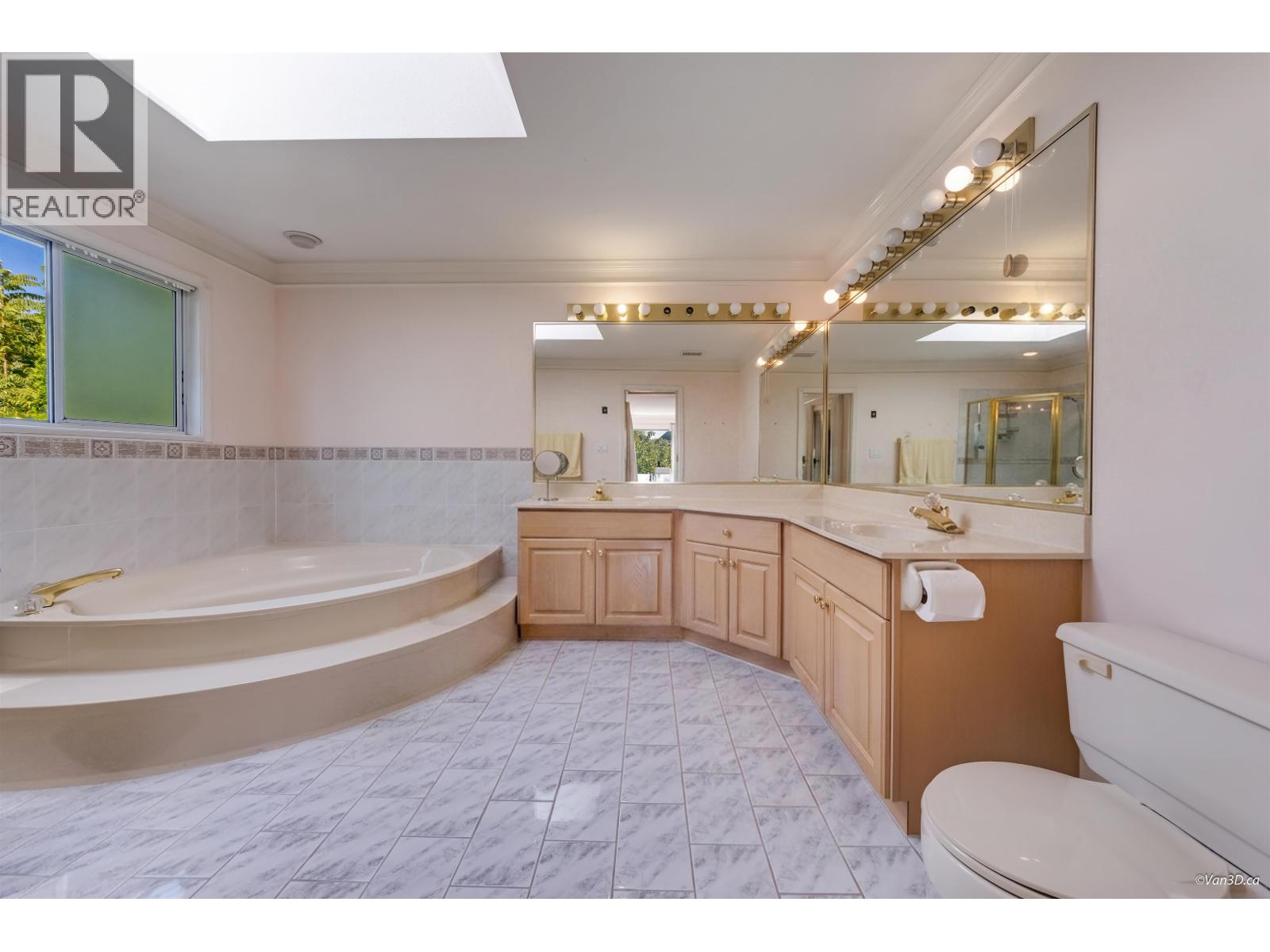 7038 Bridge Street, Richmond, British Columbia  V6Y 2S7 - Photo 20 - R3155237