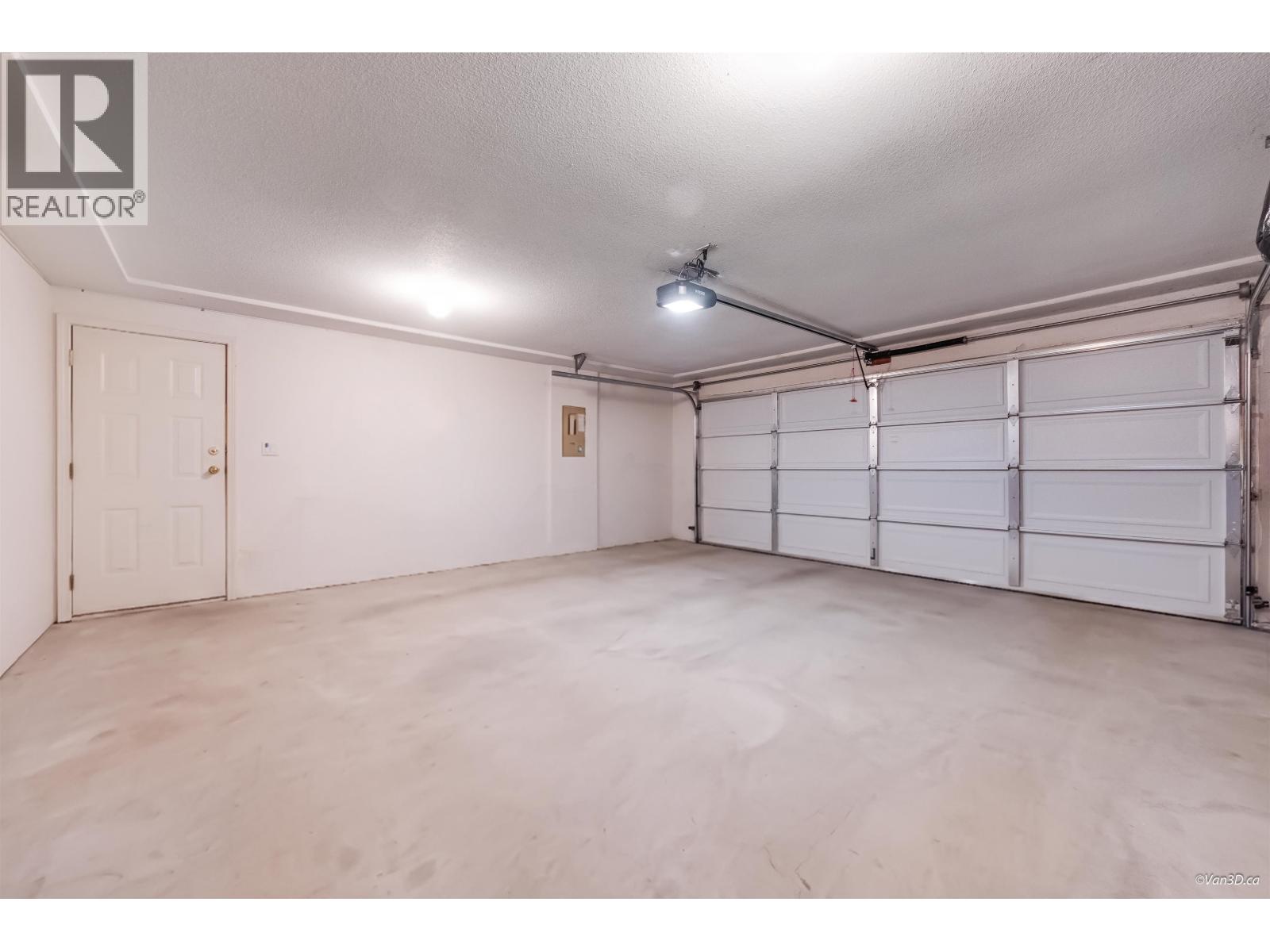 7038 Bridge Street, Richmond, British Columbia  V6Y 2S7 - Photo 37 - R3155237