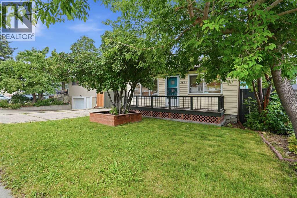 1832 43 Street SE, Calgary, Alberta  T2B 1G9 - Photo 2 - A2336833