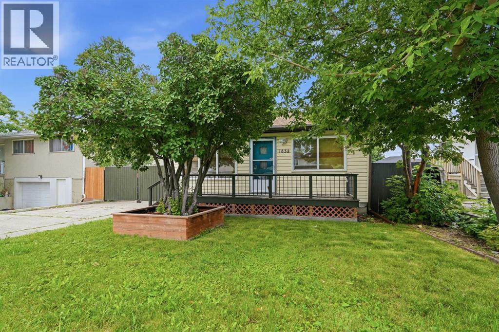 1832 43 Street SE, Calgary, Alberta  T2B 1G9 - Photo 1 - A2336833