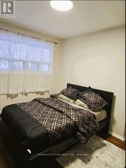 7 Stonehenge Crescent, Toronto, Ontario M1G 2P5 - Photo 5 - E13668894