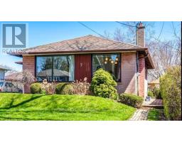 7 STONEHENGE CRESCENT, Toronto, Ontario