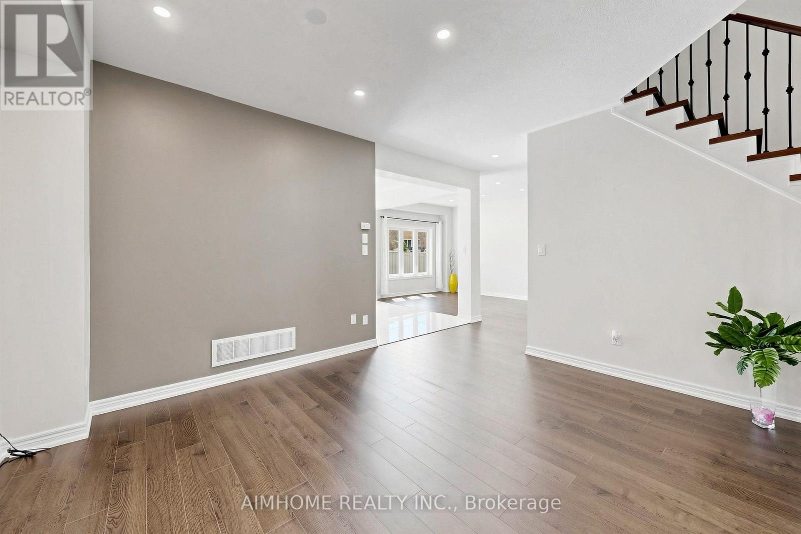 87 River Ridge Boulevard, Aurora, Ontario  L4G 7T9 - Photo 15 - N13668886