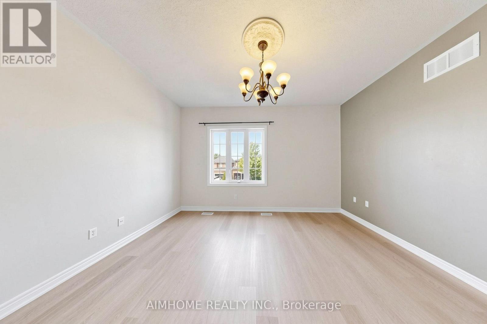 87 River Ridge Boulevard, Aurora, Ontario  L4G 7T9 - Photo 26 - N13668886