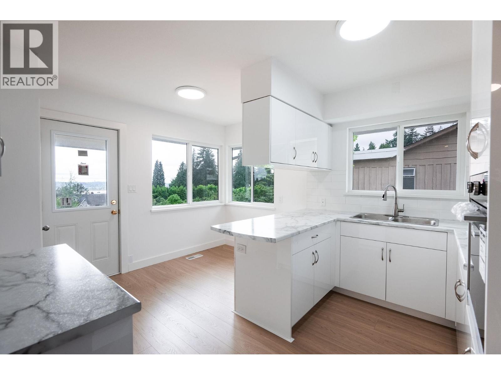 1410 Dansey Avenue, Coquitlam, British Columbia  V3K 3H8 - Photo 12 - R3155291