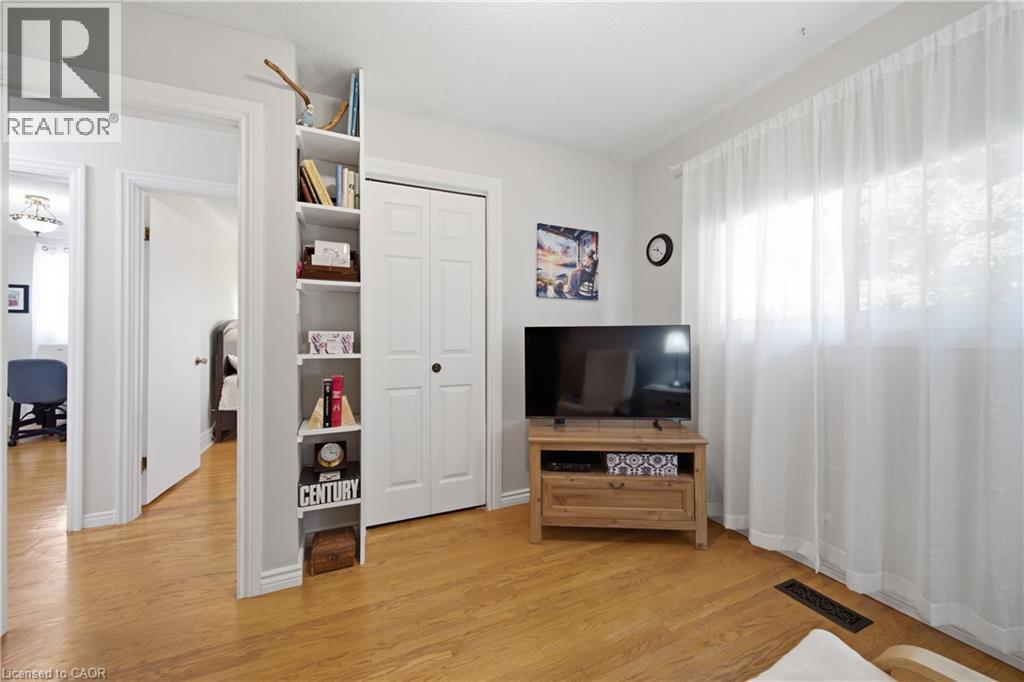 22 Mountford Drive, Guelph, Ontario  N1E 6E9 - Photo 21 - 40852699