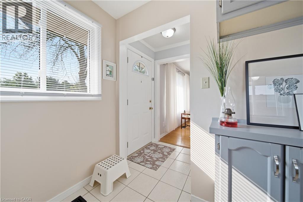 22 Mountford Drive, Guelph, Ontario  N1E 6E9 - Photo 6 - 40852699