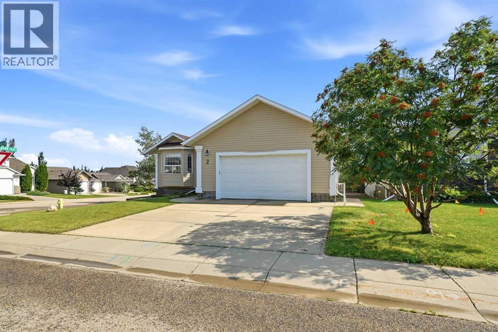 2 Estella Crescent, Lacombe, Alberta  T4L 2M4 - Photo 4 - A2336783