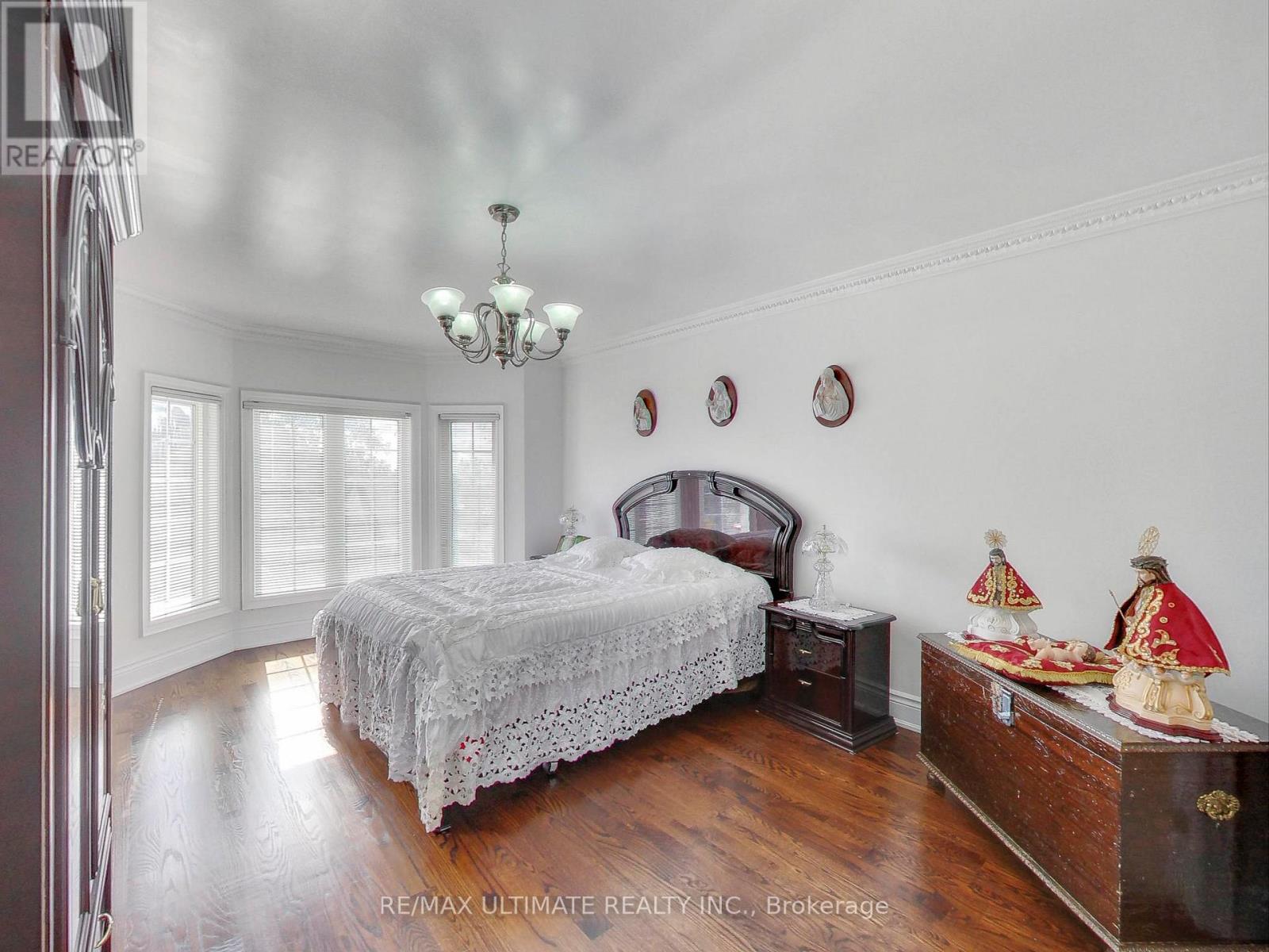 26 Dynevor Road, Toronto, Ontario  M6E 3X1 - Photo 18 - W13668896