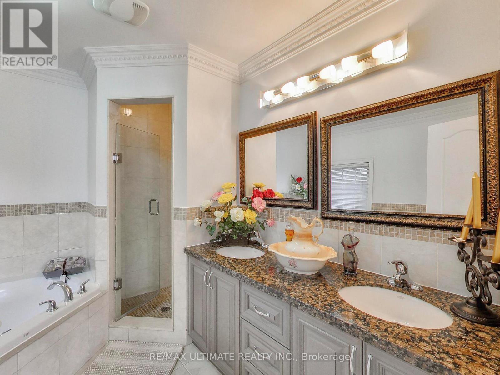 26 Dynevor Road, Toronto, Ontario  M6E 3X1 - Photo 20 - W13668896