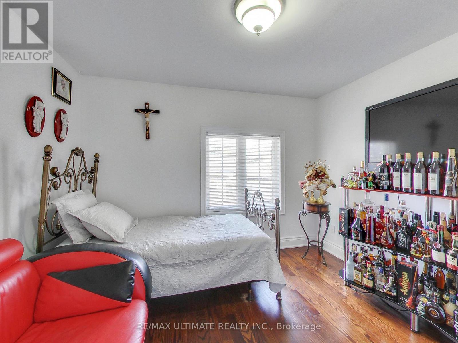 26 Dynevor Road, Toronto, Ontario  M6E 3X1 - Photo 23 - W13668896
