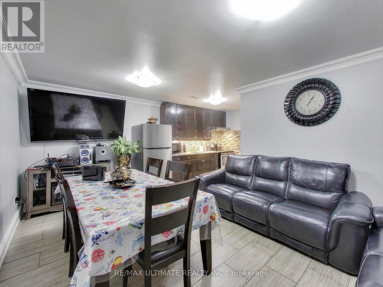 26 Dynevor Road, Toronto, Ontario  M6E 3X1 - Photo 25 - W13668896