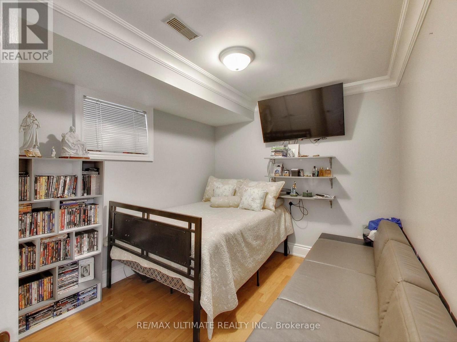 26 Dynevor Road, Toronto, Ontario  M6E 3X1 - Photo 28 - W13668896