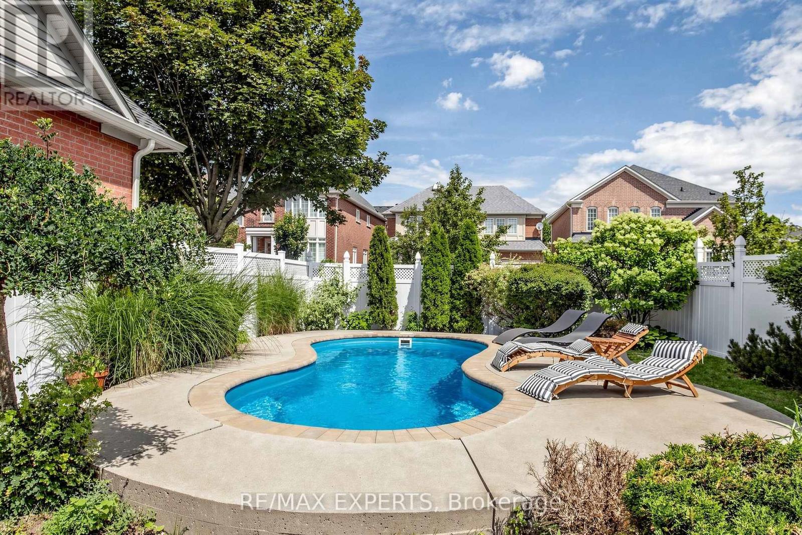 30 Alhart Street, Richmond Hill, Ontario  L4E 5E8 - Photo 44 - N13608848