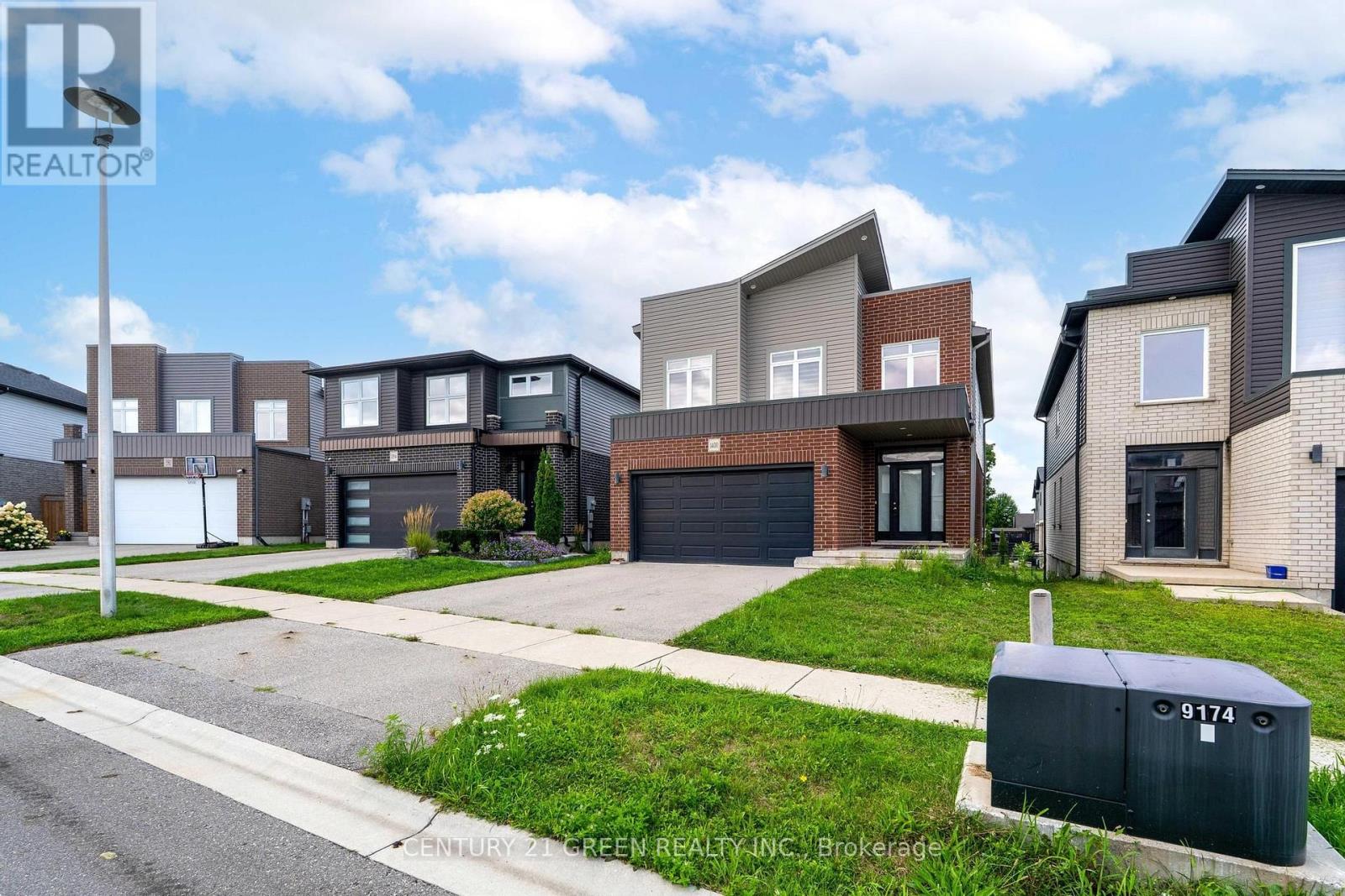 1400 Sandbar Street, London North, Ontario  N6G 0G8 - Photo 3 - X13668846