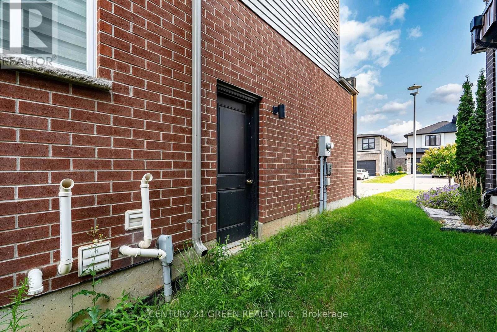 1400 Sandbar Street, London North, Ontario  N6G 0G8 - Photo 44 - X13668846