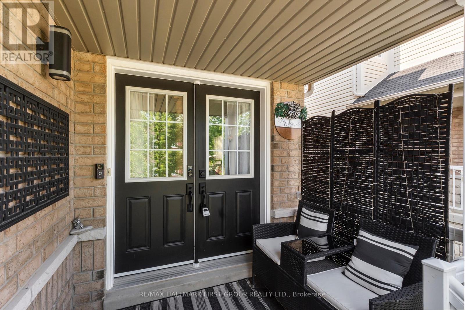 96 Redfern Crescent, Clarington, Ontario  L1C 0K1 - Photo 5 - E13667182