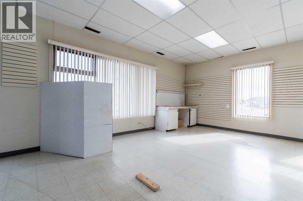 957 South Railway Street SE, Medicine Hat, Alberta  T1A 2W3 - Photo 14 - A2205194