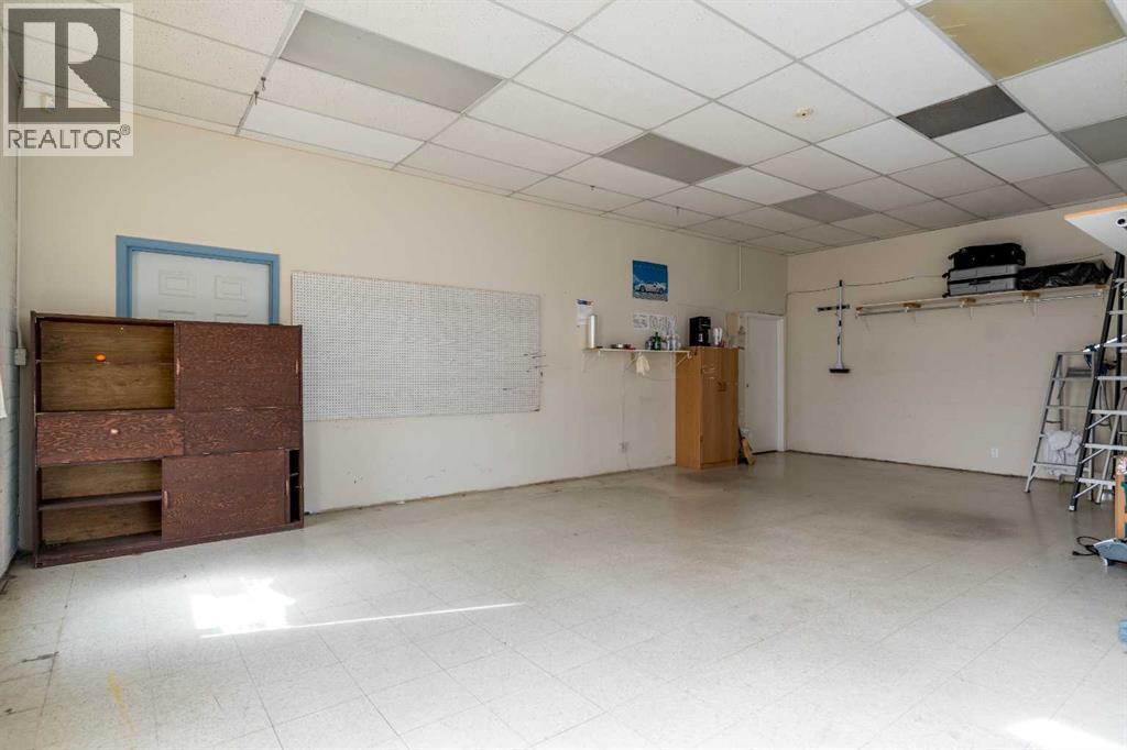 957 South Railway Street SE, Medicine Hat, Alberta  T1A 2W3 - Photo 7 - A2205194