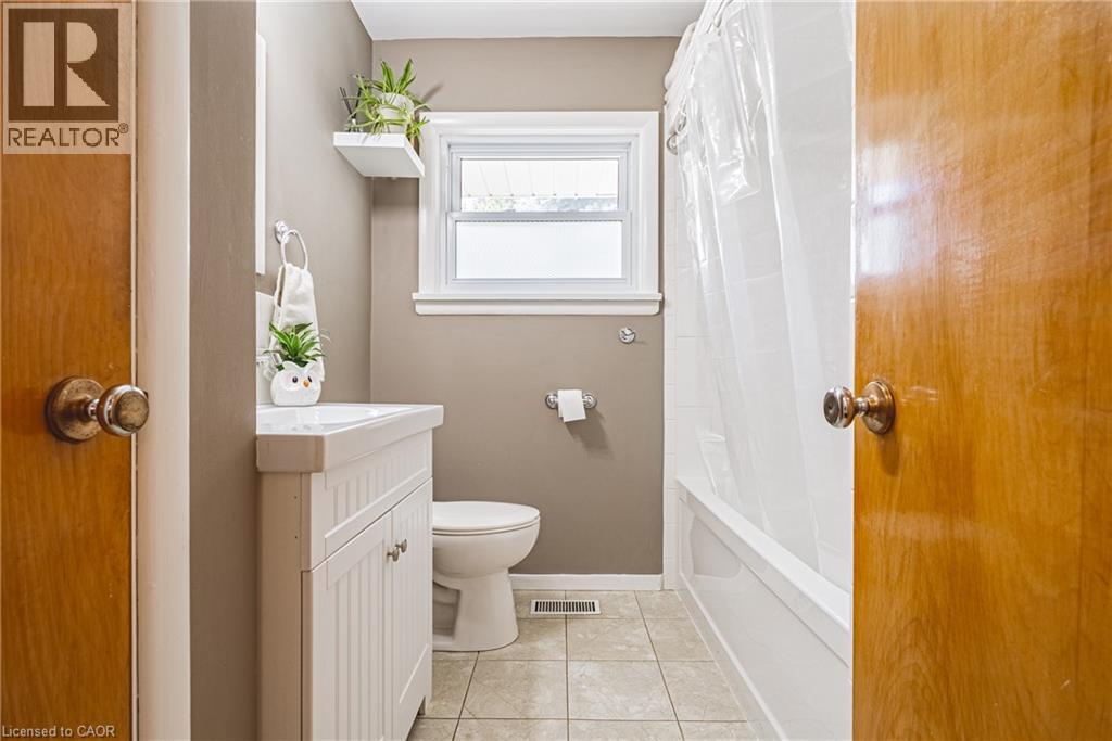 15 Dale Avenue, Cambridge, Ontario  N1S 3M7 - Photo 10 - 40850884