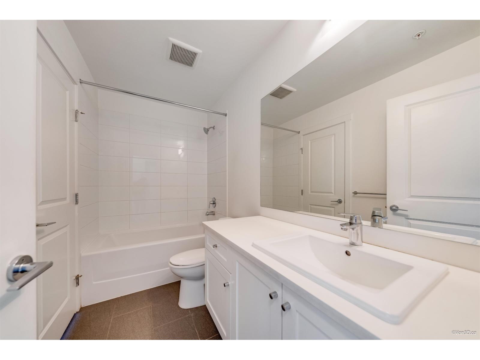 420 15825 85 Avenue, Surrey, British Columbia  V4N 6W9 - Photo 11 - R3155302