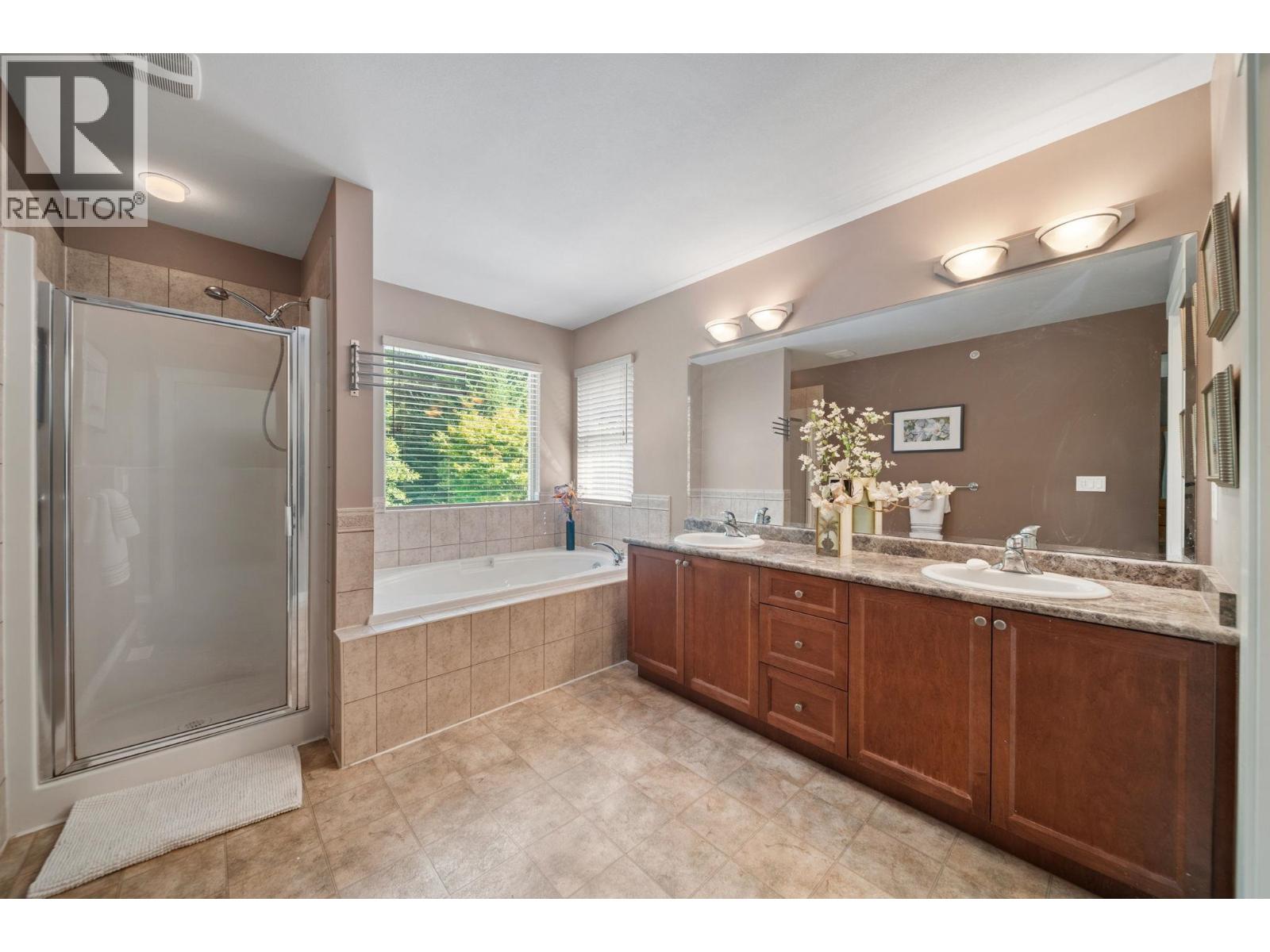 24781 Mcclure Drive, Maple Ridge, British Columbia  V2W 0A5 - Photo 11 - R3155256