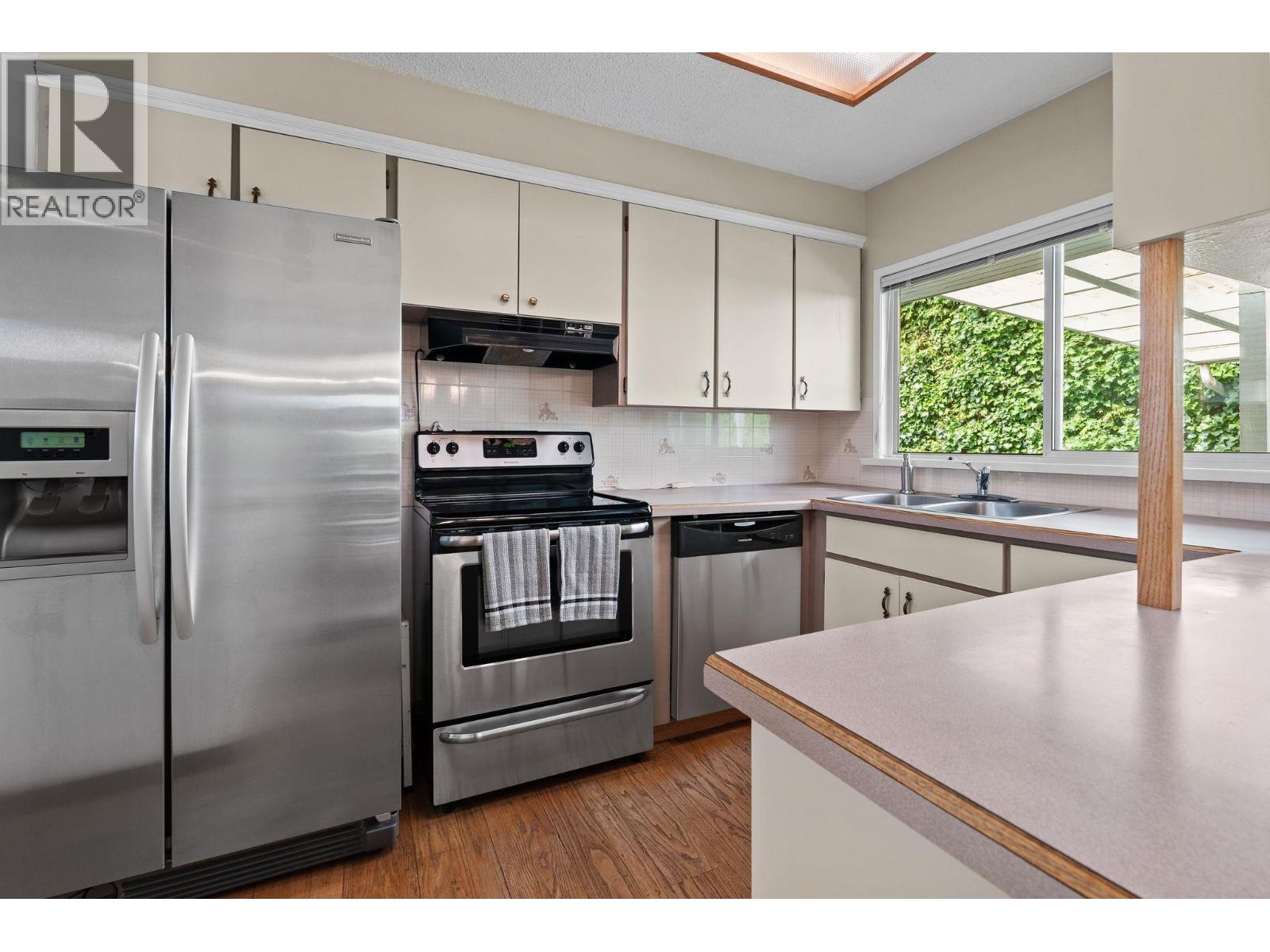 3455 Highland Boulevard, North Vancouver, British Columbia V7R 2Y3 - Photo 11 - R3154726
