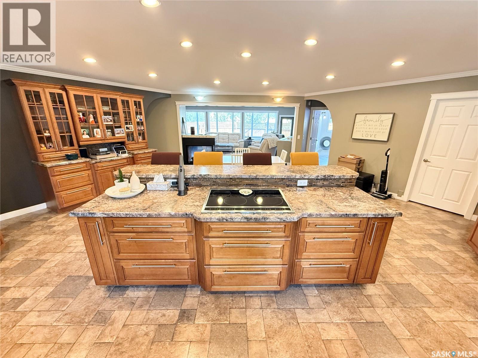 3 Mclelland Bay, Weyburn, Saskatchewan  S4H 2V3 - Photo 11 - SK045411