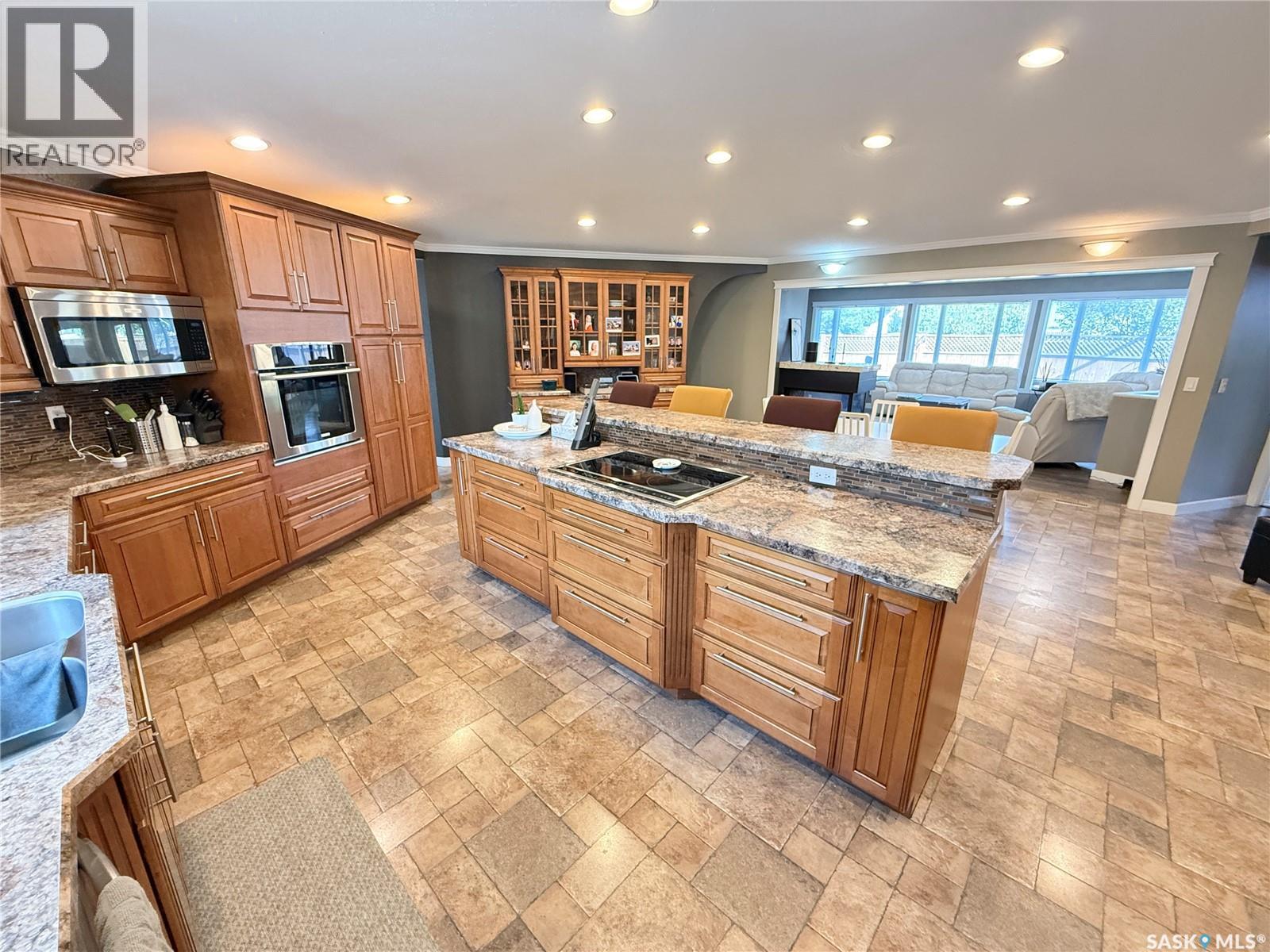 3 Mclelland Bay, Weyburn, Saskatchewan  S4H 2V3 - Photo 13 - SK045411