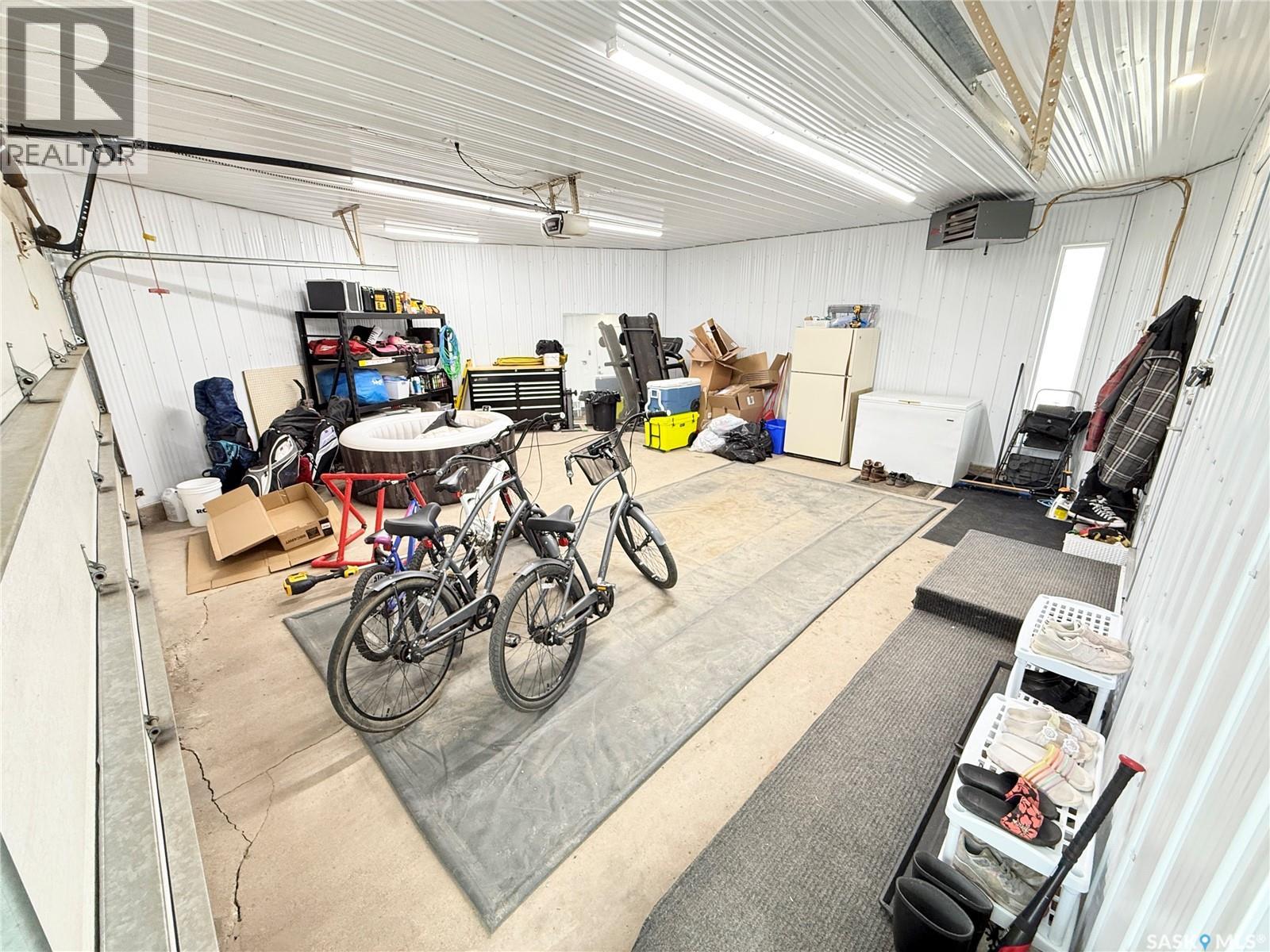 3 Mclelland Bay, Weyburn, Saskatchewan  S4H 2V3 - Photo 4 - SK045411