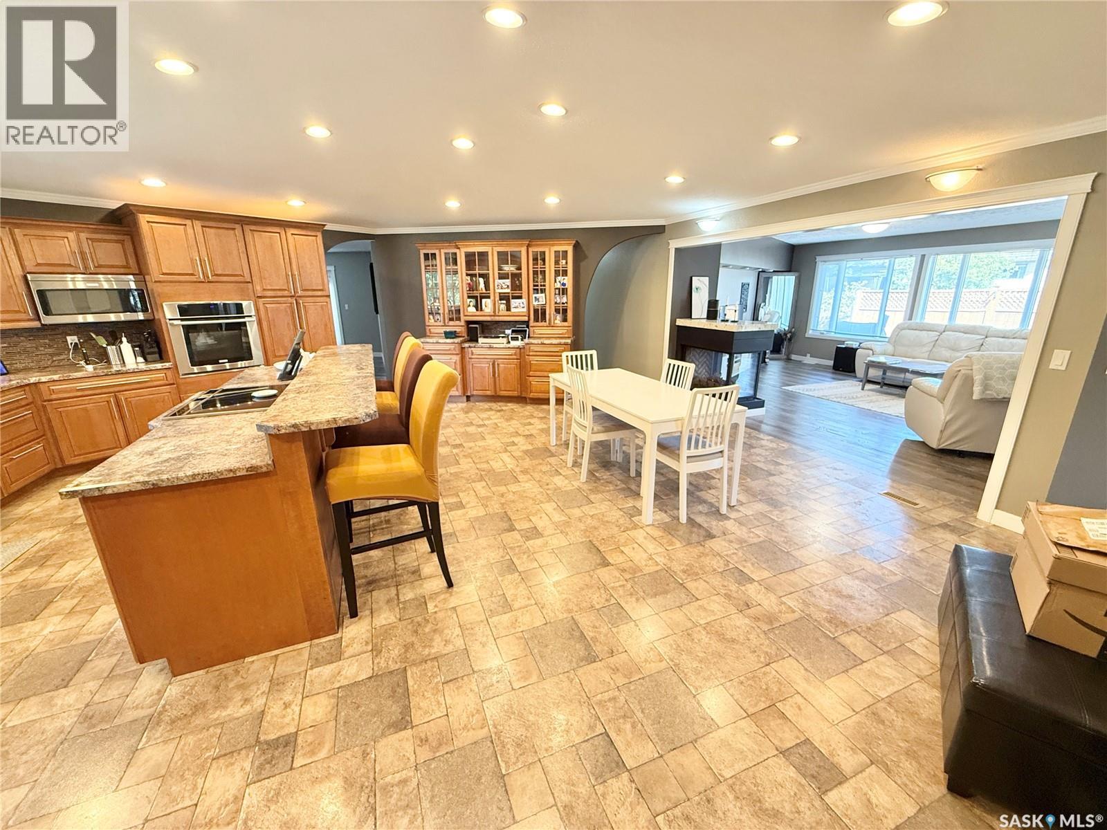 3 Mclelland Bay, Weyburn, Saskatchewan  S4H 2V3 - Photo 7 - SK045411