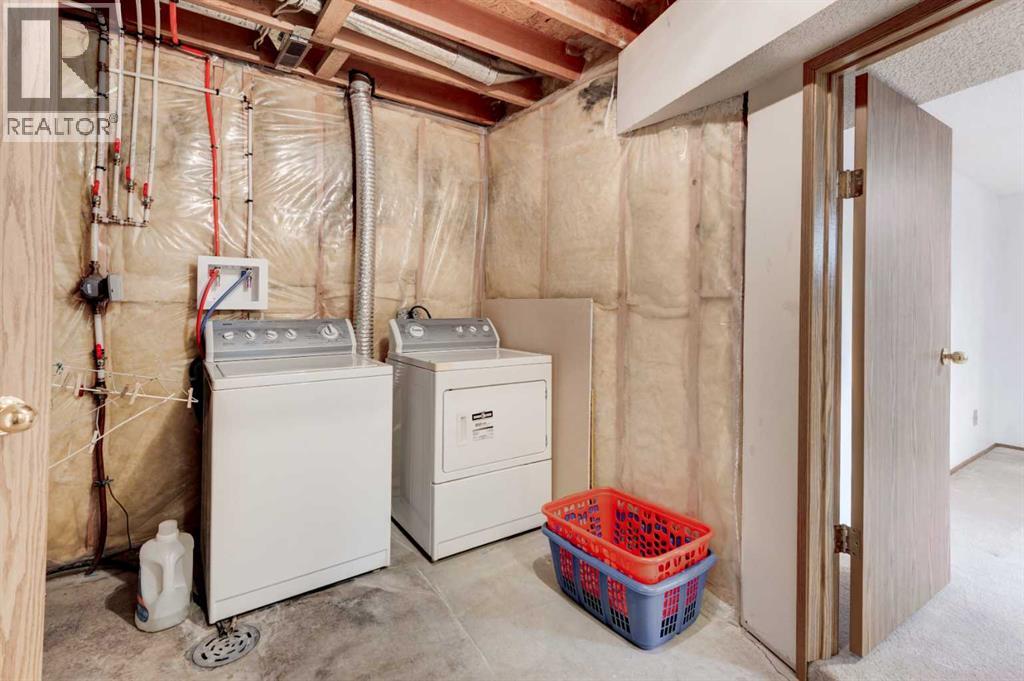 232 Erin Woods Drive Se, Calgary, Alberta  T2B 3B9 - Photo 22 - A2325376