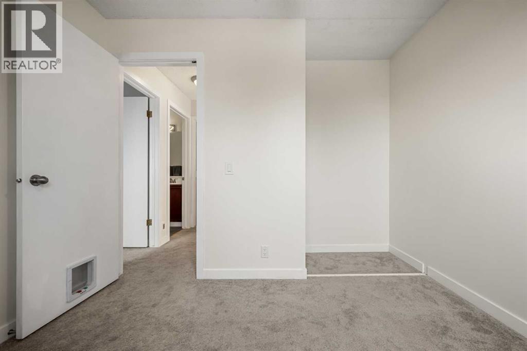 91 Hidden Crescent NW, Calgary, Alberta  T3A 5L4 - Photo 23 - A2336261