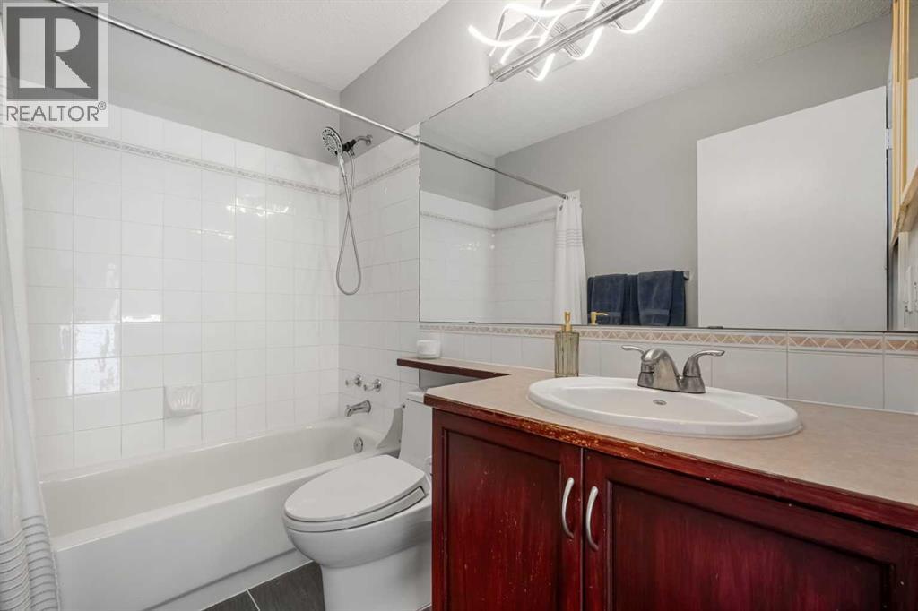 91 Hidden Crescent NW, Calgary, Alberta  T3A 5L4 - Photo 20 - A2336261