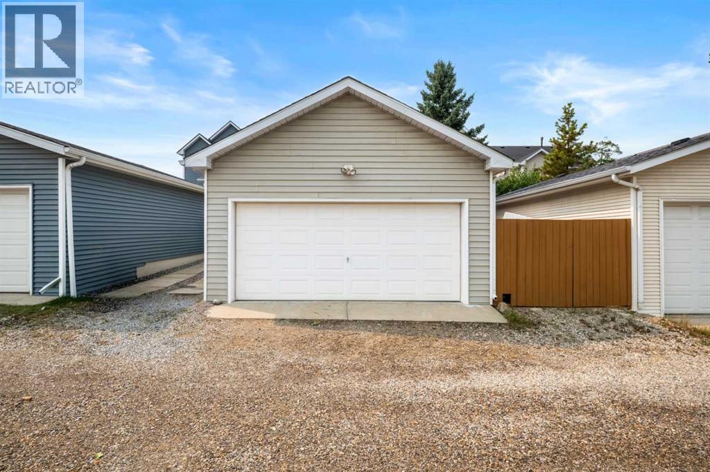 91 Hidden Crescent NW, Calgary, Alberta  T3A 5L4 - Photo 37 - A2336261
