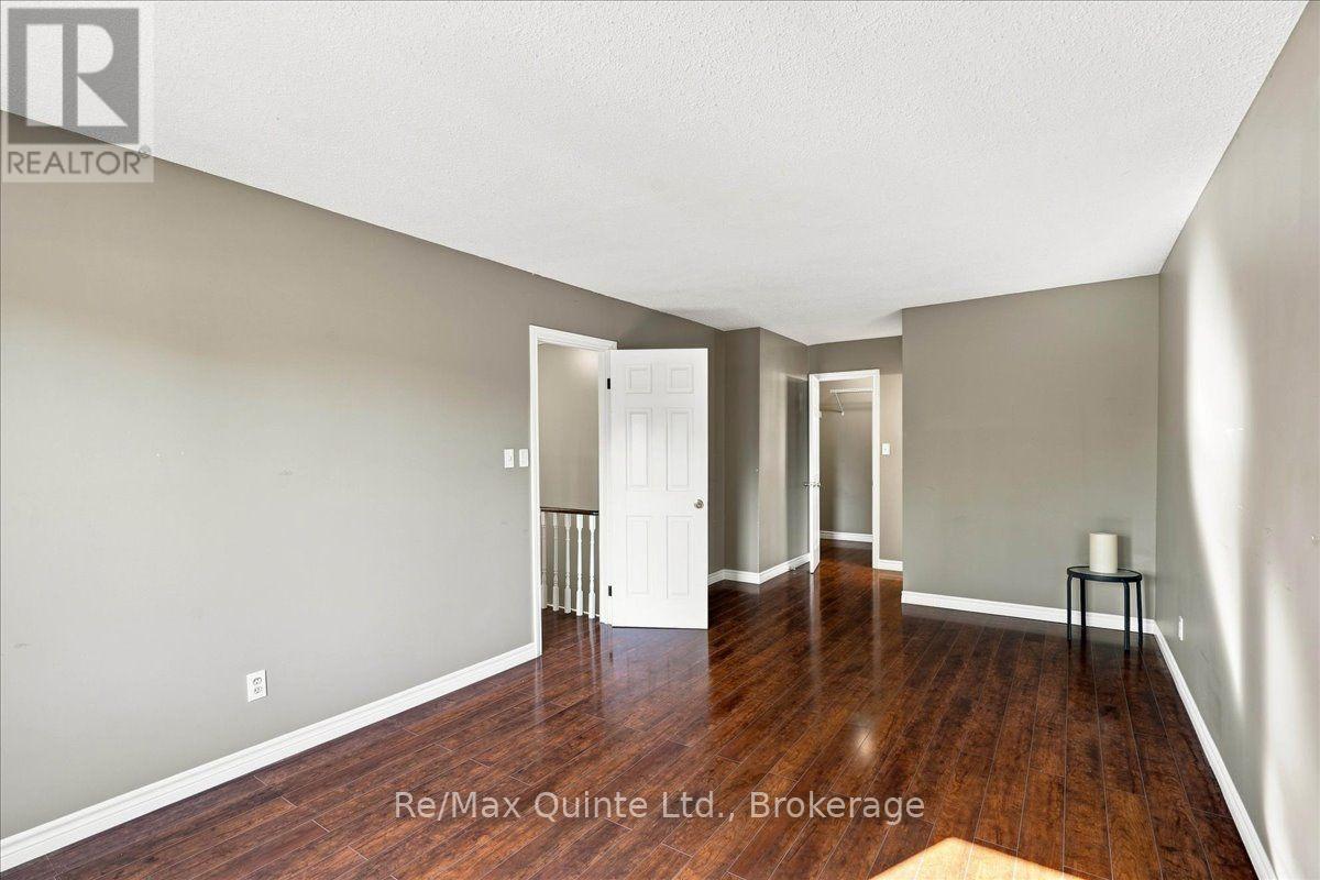 12 Brimley Court, Belleville, Ontario  K8N 5L5 - Photo 10 - X13668908