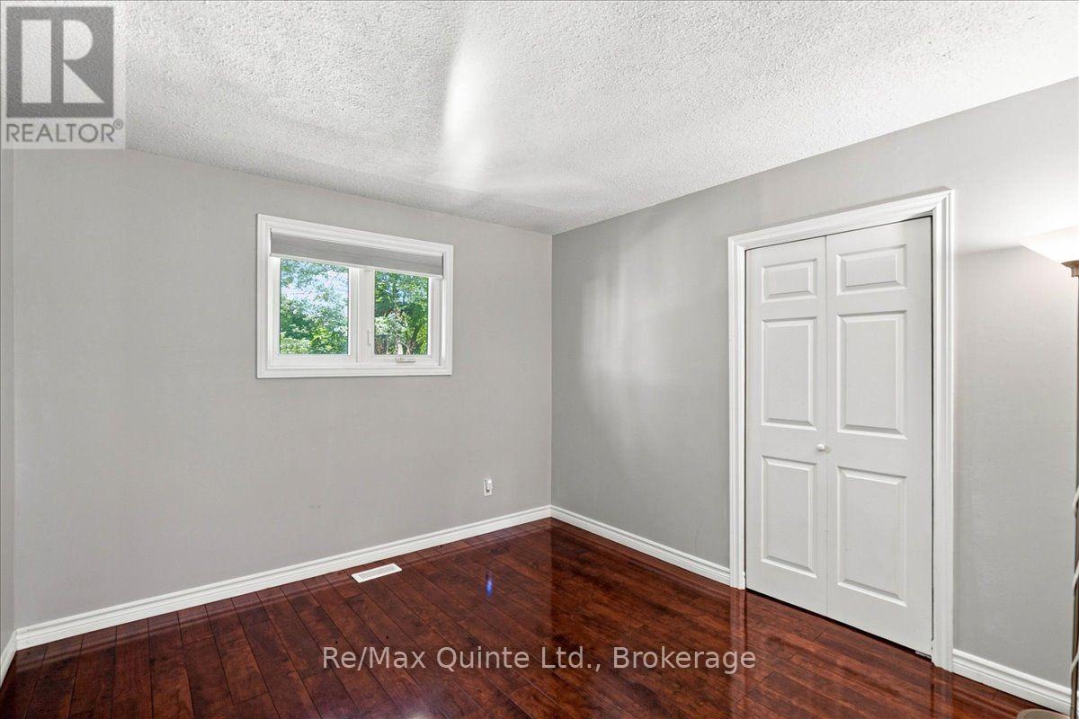 12 Brimley Court, Belleville, Ontario  K8N 5L5 - Photo 11 - X13668908