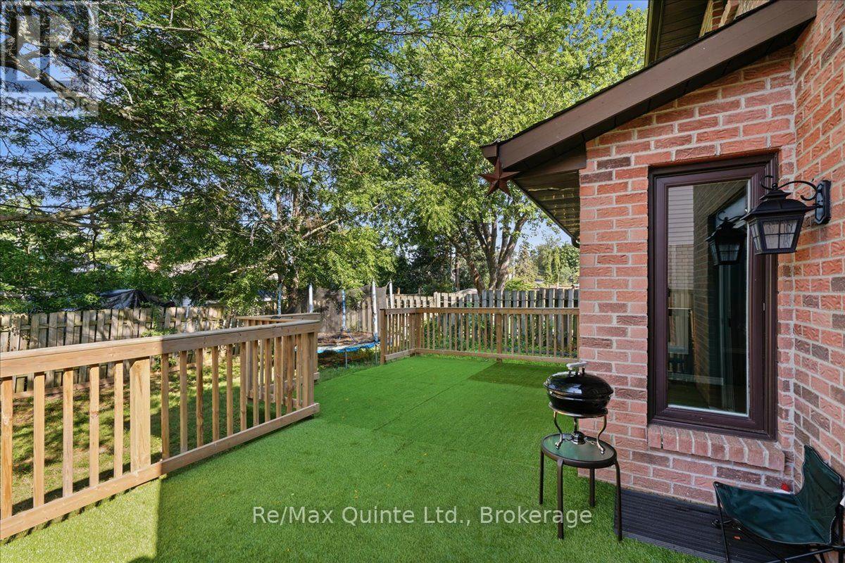 12 Brimley Court, Belleville, Ontario  K8N 5L5 - Photo 16 - X13668908
