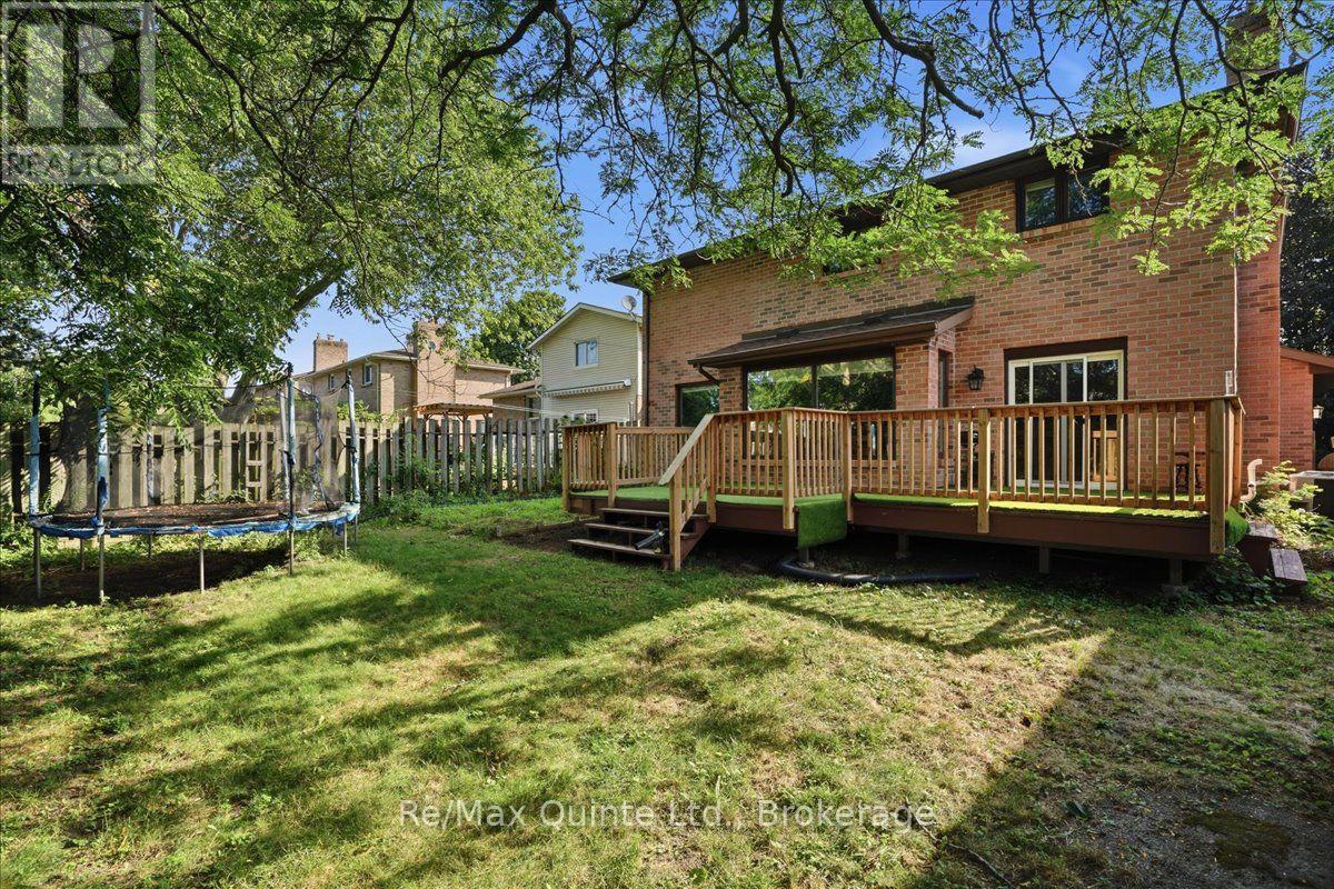 12 Brimley Court, Belleville, Ontario  K8N 5L5 - Photo 17 - X13668908