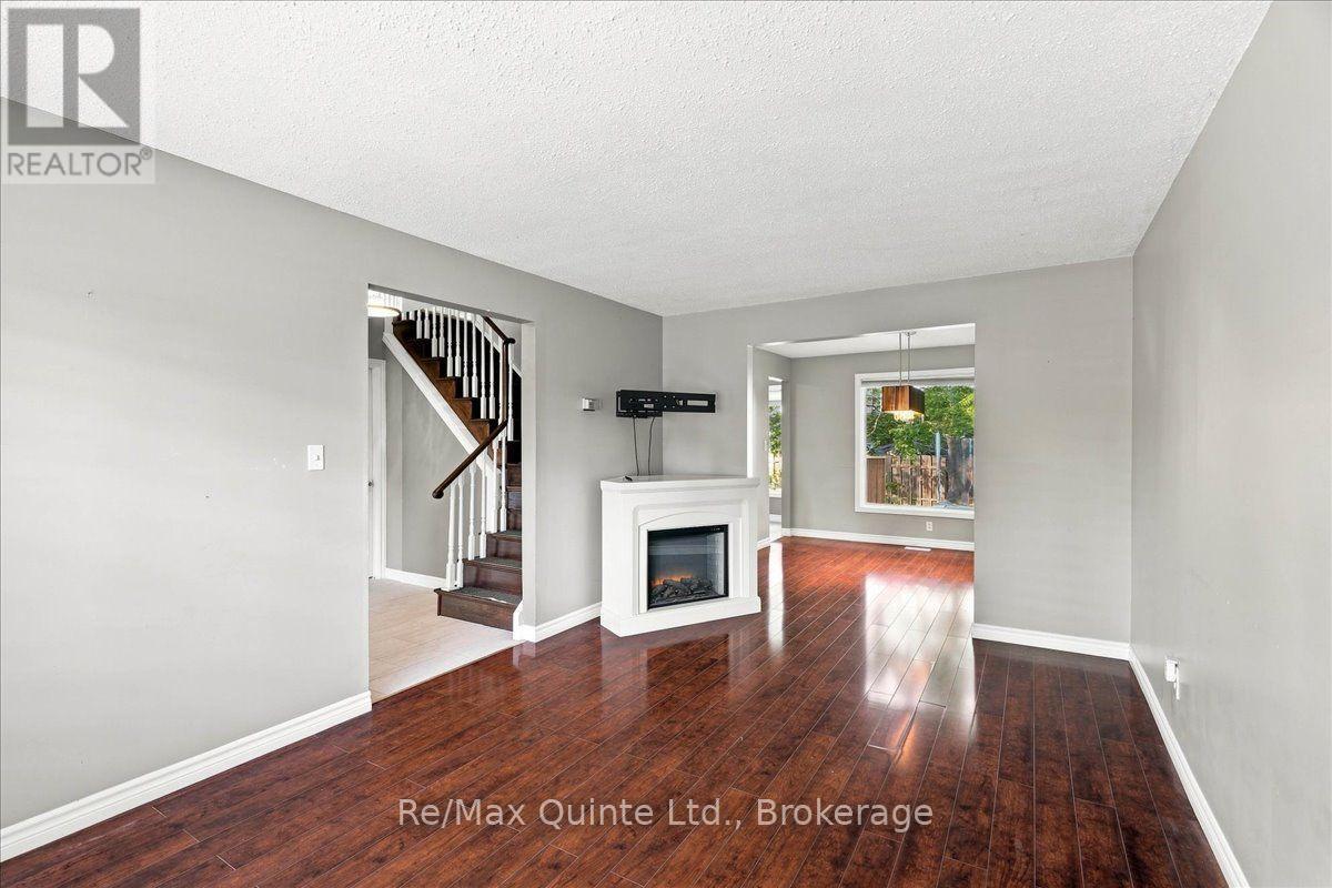 12 Brimley Court, Belleville, Ontario  K8N 5L5 - Photo 4 - X13668908