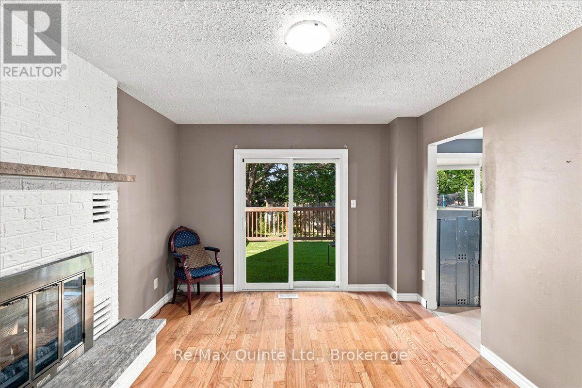 12 Brimley Court, Belleville, Ontario  K8N 5L5 - Photo 8 - X13668908