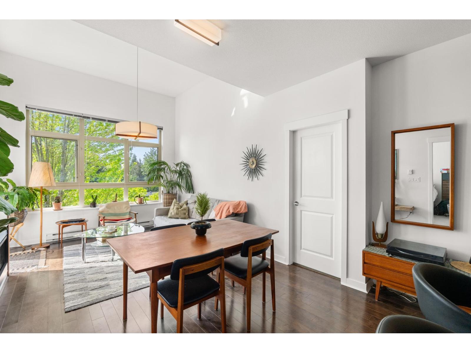406 15988 26 AVENUE, Surrey, British Columbia