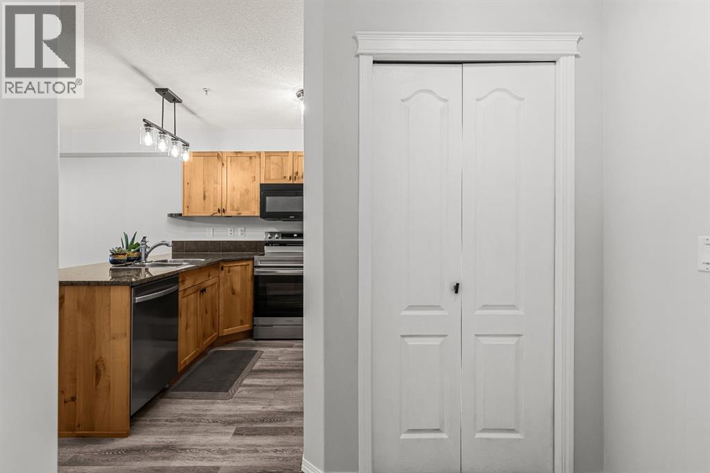 120, 300 Palliser Lane, Canmore, Alberta  T1W 0H5 - Photo 3 - A2333371
