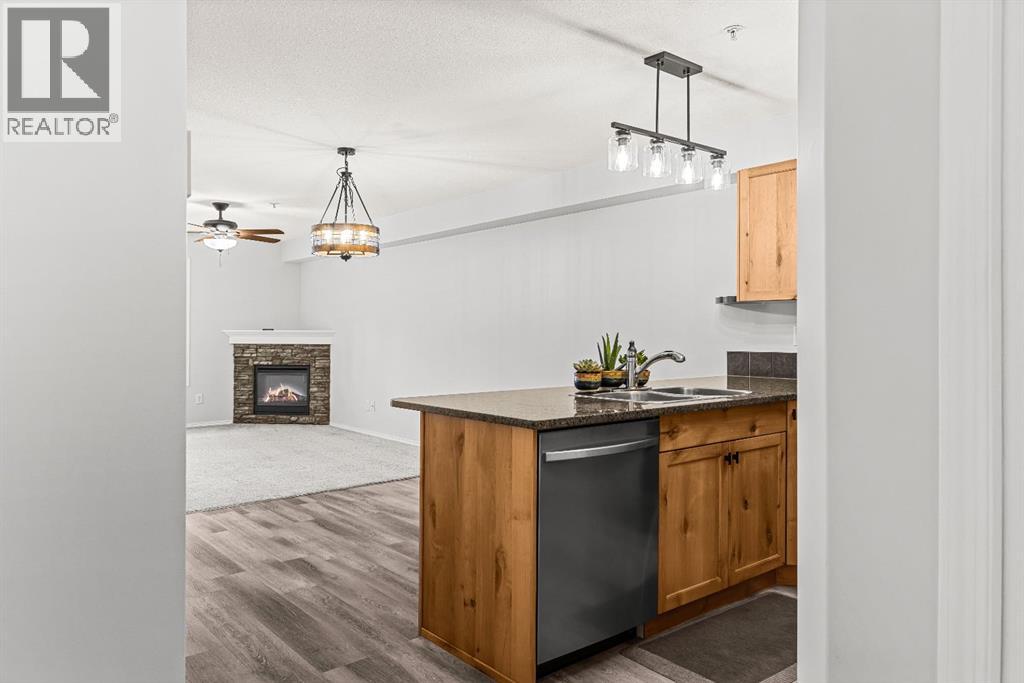 120, 300 Palliser Lane, Canmore, Alberta  T1W 0H5 - Photo 2 - A2333371